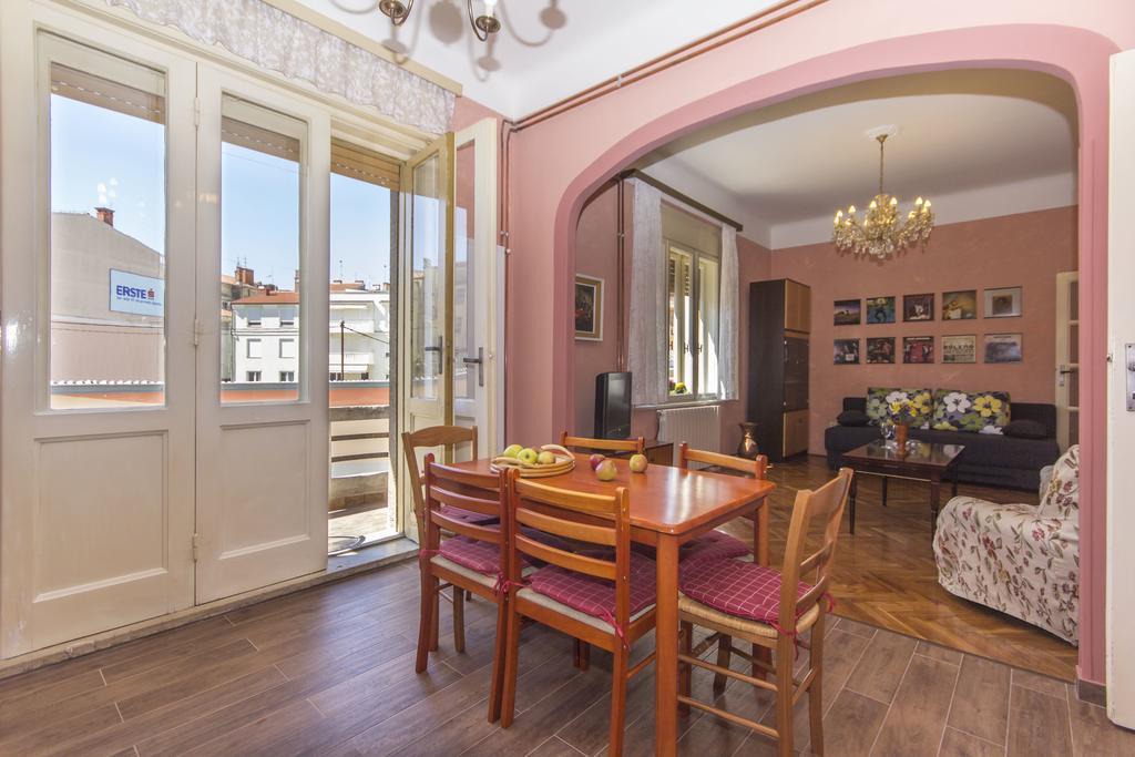 Spacious & Smart Center Apartment Pula Quarto foto